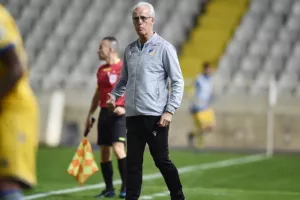 Ούτε τώρα το (κακό) ΑΠΟΕΛ, μαυροπράσινο... διπλό και 3η θέση! (φώτος)
