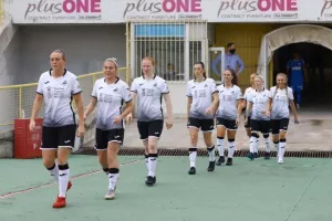 Η Απόλλων Ladies έριξε... τριάρα στη Swansea (φώτος)