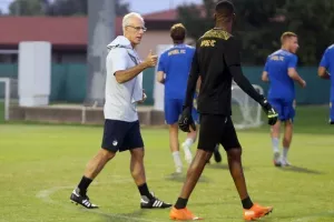 Η πρώτη του Mick McCarthy στον PariMatch Αρχάγγελο (Φώτος)