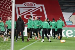 (ΦΩΤΟΣ) Η προπόνηση της Ομόνοιας στο Estadio Nuevo Los Carmenes