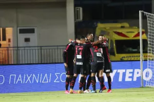 ΠΑΡΤΙ στ' αποδυτήρια του Τσιρείου (ΦΩΤΟΣ)