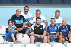 Περιμένουν/Απόλλων