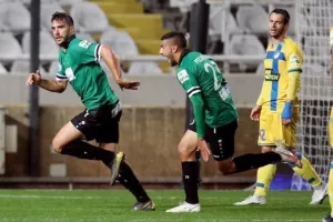 Ούτε τώρα το (κακό) ΑΠΟΕΛ, μαυροπράσινο... διπλό και 3η θέση! (φώτος)