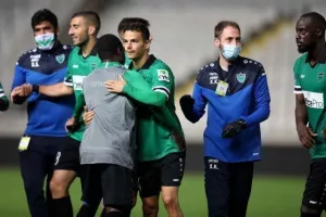 Ούτε τώρα το (κακό) ΑΠΟΕΛ, μαυροπράσινο... διπλό και 3η θέση! (φώτος)