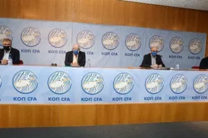 Νέες ΦΩΤΟΣ από την Έκτακτη Γ.Σ της ΚΟΠ