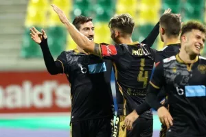 Η ΑΕΛ... χάλασε το ντεμπούτο Σωφρόνη και προκρίθηκε πανηγυρικά στους "8"! (φώτος)