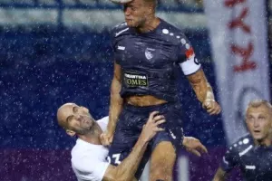 Πρόκριση με γκολάρα "Τζίμη" από τα... παλιά! (φώτος)
