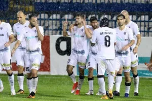 Πρόκριση με γκολάρα "Τζίμη" από τα... παλιά! (φώτος)