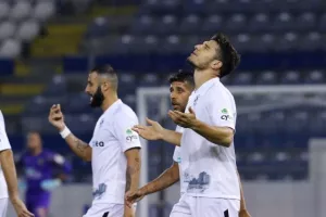 Στο +3 η Ανόρθωση με... ζωγραφιά Αρτυματά (φώτος)
