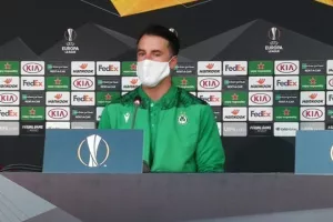 ΒΙΤΟΡ/ "Εκεί που ήμασταν καλύτεροι, ο διαιτητής αποφάσισε να αποβάλει τον ποδοσφαιριστή μας"