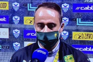 ΚΥΡΙΑΚΟΣ/"Ξεκάθαρες φάσεις, δικαιούμασταν δύο πέναλτι, δεν τα είδε μόνο ένας..."