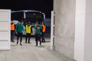 ΑΕΚ/ Η άφιξη της αποστολής (Φώτος)