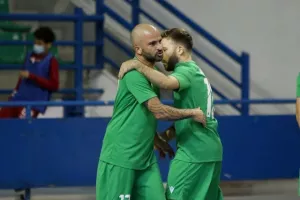 Εξάρα και πρόκριση για την Ομόνοια! (φώτος)