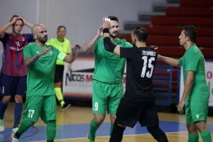 Εξάρα και πρόκριση για την Ομόνοια! (φώτος)