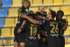 Με Μπρούνο Γκάμα πάλι στην κορυφή