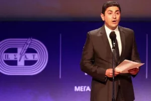 Θέλει την ΕΠΟ στο ΟΑΚΑ ο Αυγενάκης