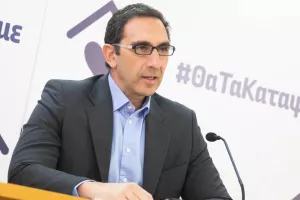 Υπ.Υγείας: Η χρήση μάσκας μειώνει τους θανάτους έως 50%