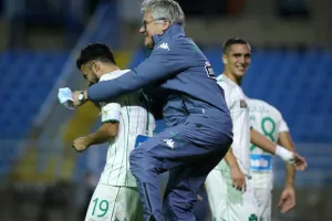 «Παγώνει» του γενικού αρχηγού, αφεντικό ο Μπόλονι