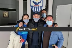 Στο φεύγα... Πουλλαϊδης/Ούτε οι μάσκες!