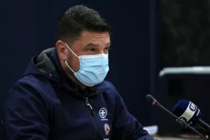 Xαρδαλιάς: «Συνεχίζονται τα πρωταθλήματα ποδοσφαίρου - μπάσκετ και οι ευρωπαϊκοί αγώνες»