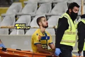Μετά την "περιπέτεια", παραλιακά... ο Αρτούρ (φώτο)