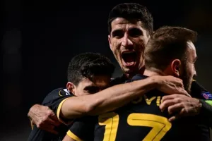 Η κραυγή του Βασιλαντωνόπουλου και τα «μπράβο» του Μάνταλου