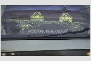 Η Αργεντινή «αποχαιρέτησε» τον Θεό της (φώτος/βίντεο) 