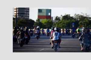 Η Αργεντινή «αποχαιρέτησε» τον Θεό της (φώτος/βίντεο) 