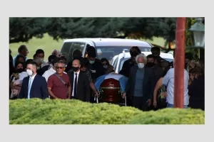 Η Αργεντινή «αποχαιρέτησε» τον Θεό της (φώτος/βίντεο) 