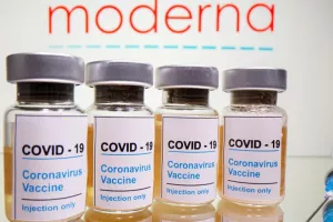 Η Moderna καταθέτει άμεσα αίτημα για έγκριση του εμβολίου της