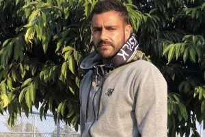 Στυλάτος… (φώτος)