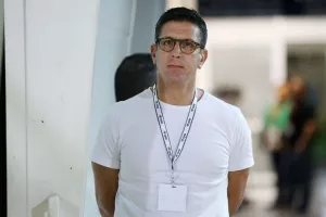 Ανάρτηση Τορναρίτη: "Σε ξεγέλασε ρε μπαγάσα"