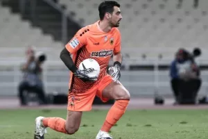 ΑΕΚ: Τραυματίστηκε στο δάχτυλο ο Τσιντώτας