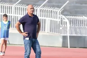 ΑΝΑΚΟΙΝΩΣΗ/"Ο Κ. Μούζουρος αναλαμβάνει καθήκοντα συμβούλου του προέδρου"