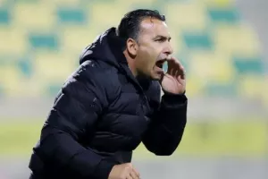 O Σωφρόνης "παρέσυρε" και τον Καραπατάκη! (Βίντεο kerkida)