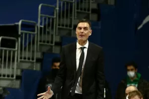 «Δεν μείναμε πιστοί στις αρχές μας και δεν προσπαθήσαμε όσο έπρεπε»