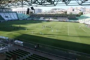 Σήμερα ο νέος χλοοτάπητας στη Λεωφόρο