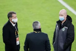 Κουβέντα... Ομόνοια