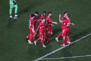 Ο αποκλεισμός από τους ομίλους ήρθε με την πρώτη, ιστορική νίκη!