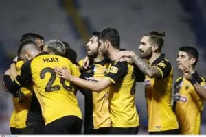 Ο Χνιντ έπαιξε ένα ημίχρονο με τη φανέλα του Χουλτ (φώτο)
