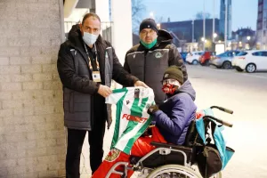 Ωραία εικόνα πριν από το PSV- Ομόνοια/"Σε ευχαριστούμε Λούκας!"