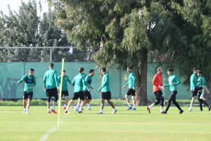 Προπόνηση με τους νέους