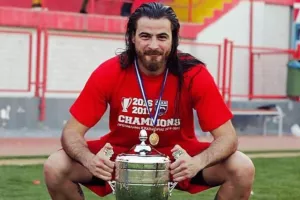 Θεοχάρους... η επιστροφή