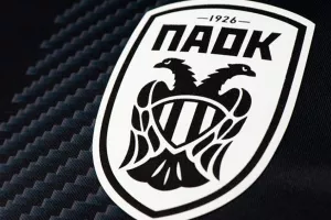 Καταθέτει μήνυση και αγωγή - "Ο αντρούκλας Καραπαπάς..."
