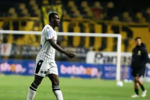 Τουρκικά ΜΜΕ: «Εσίτι και Νακάμπα προτάθηκαν στη Γαλατάσαραϊ»