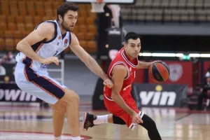Ήττα από Βαλένθια για Ολυμπιακό