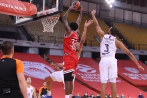 Ο Ολυμπιακός έχει ρεκόρ 3-4 σε ματς που κρίθηκαν στην παράταση στο ΣΕΦ έχει 3-4