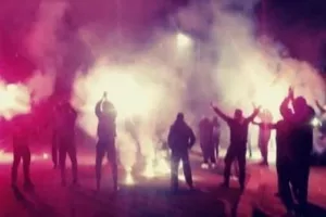 Σκηνικό... με οργανωμένους οπαδούς Ανόρθωσης