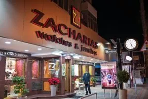Απόλλων/Επίσκεψη στο Zacharias Watches & Jewellery (φώτος)