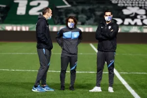 ΦΩΤΟΣ/Pre-game με πηγαδάκια